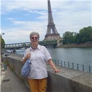 Professeur de français langue étrangère, ayant traduit un livre et de nombre articles du français à l’espagnol et vice-versa